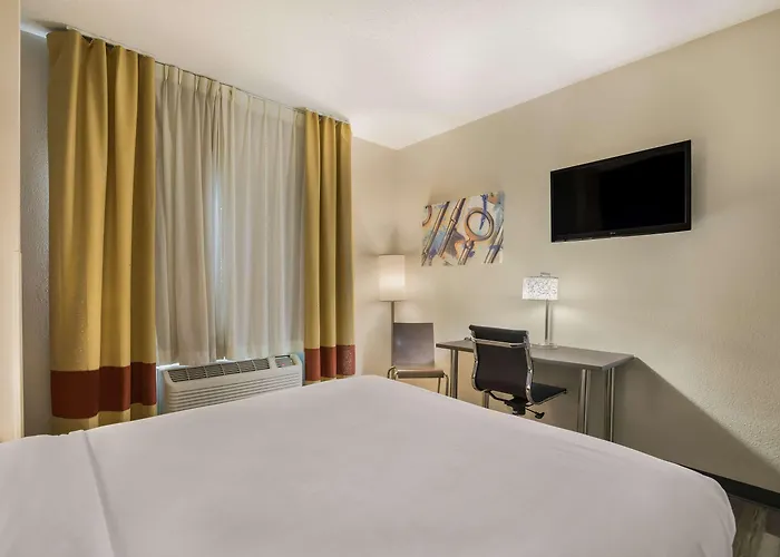 Mainstay I-55 Hotel 4*